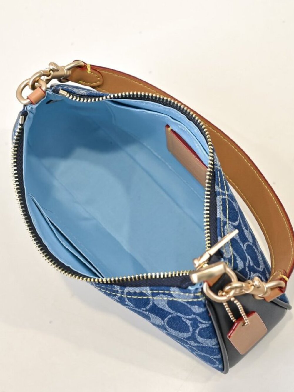 Coach Teri Shoulder Bag Signature Denim CAF82 outlet new - Picture 7 of 8